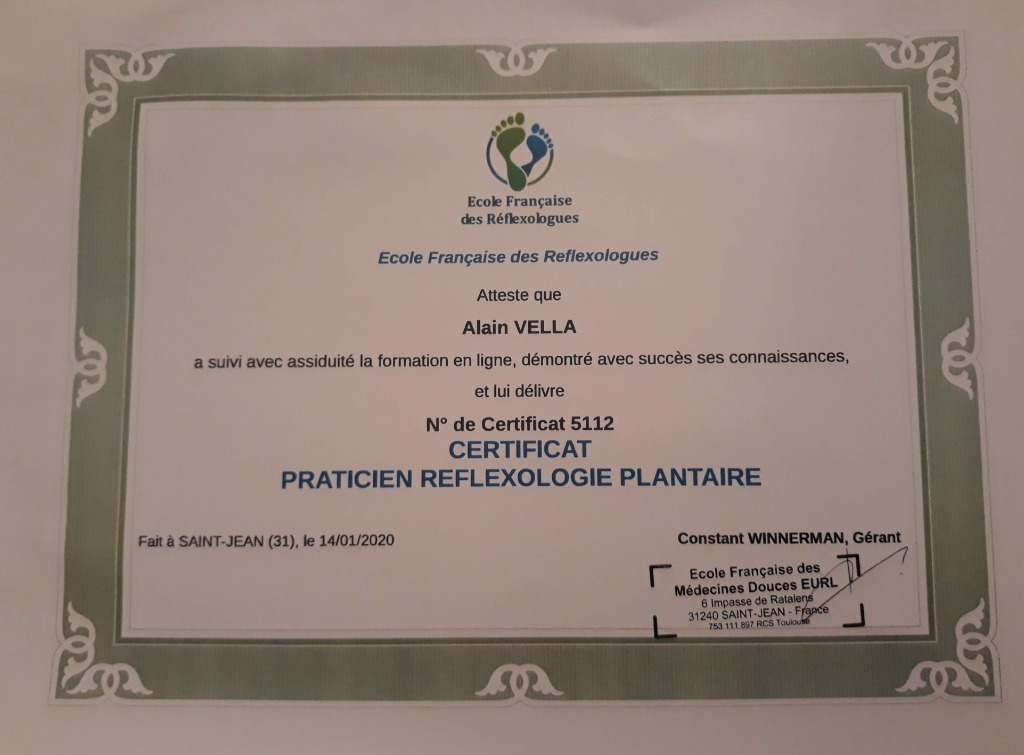 photo diplome CYRUS VELLA 