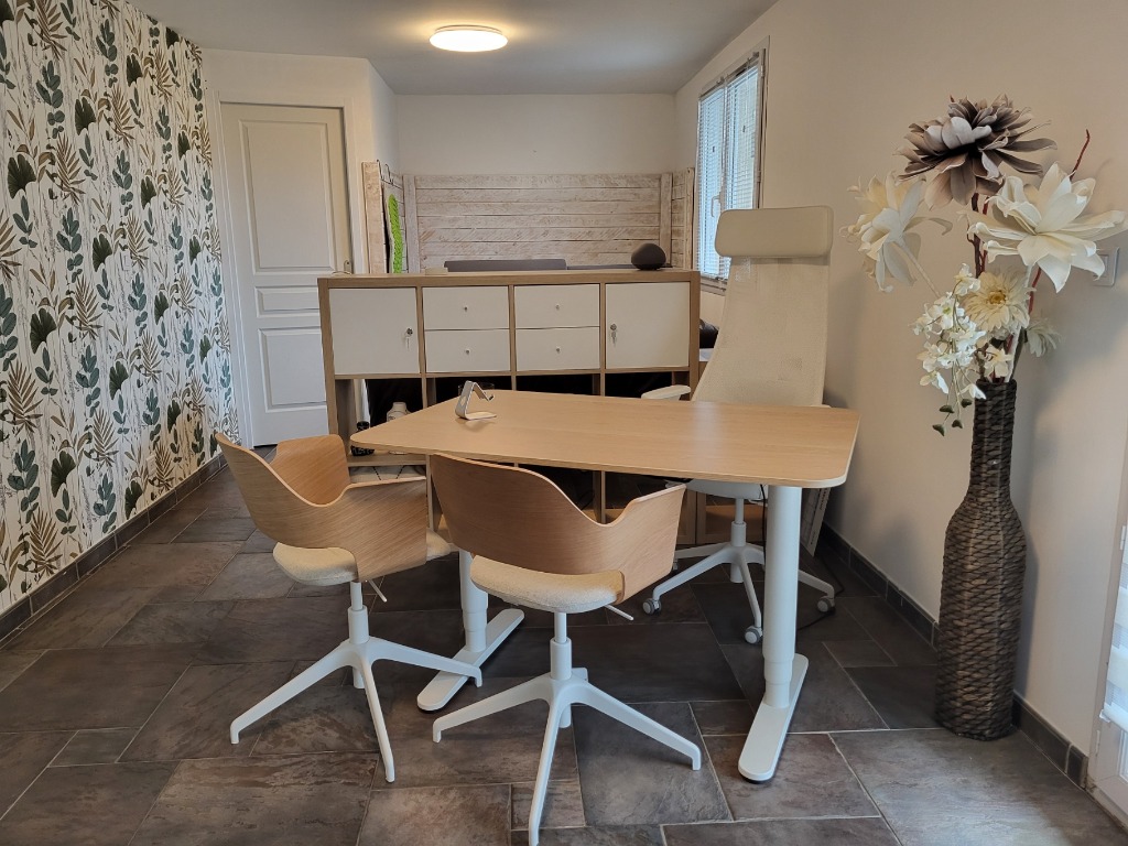 photo cabinet EI Paola Cortay