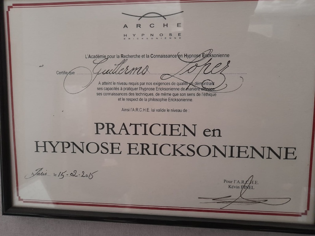 photo diplome Guillermo LOPEZ