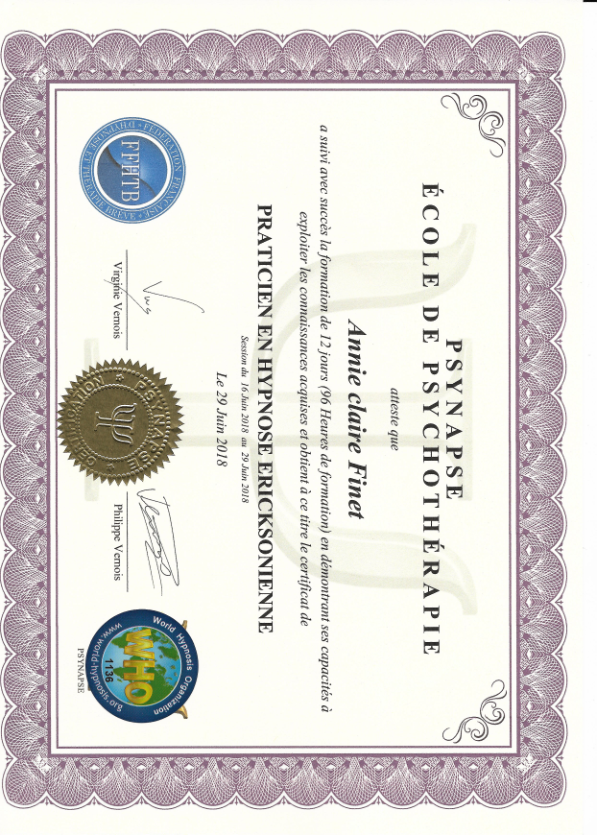 photo diplome Annie-Claire FINET