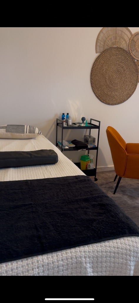 photo cabinet Femina Shen