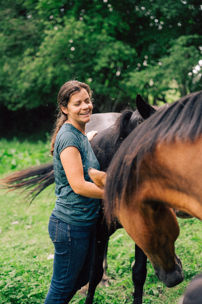photo portrait Stéphanie PRIME - Regards Pluriels Equicoaching