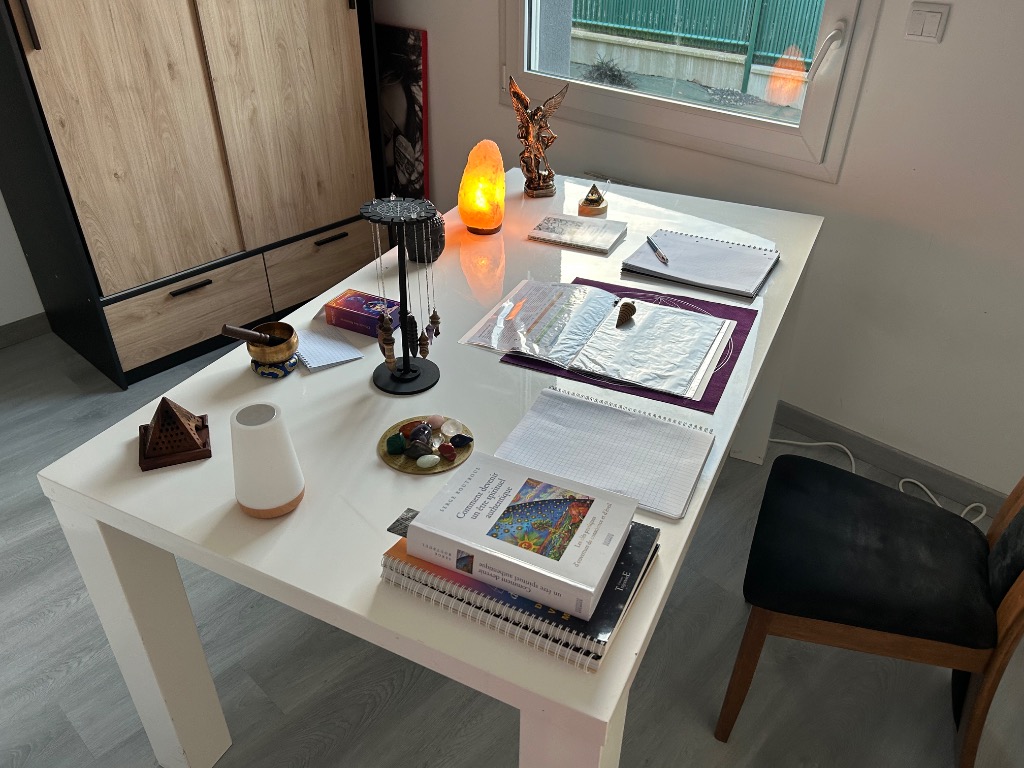 photo cabinet Magnétiseur Laurent Leconte-Thérapeute Énergétique