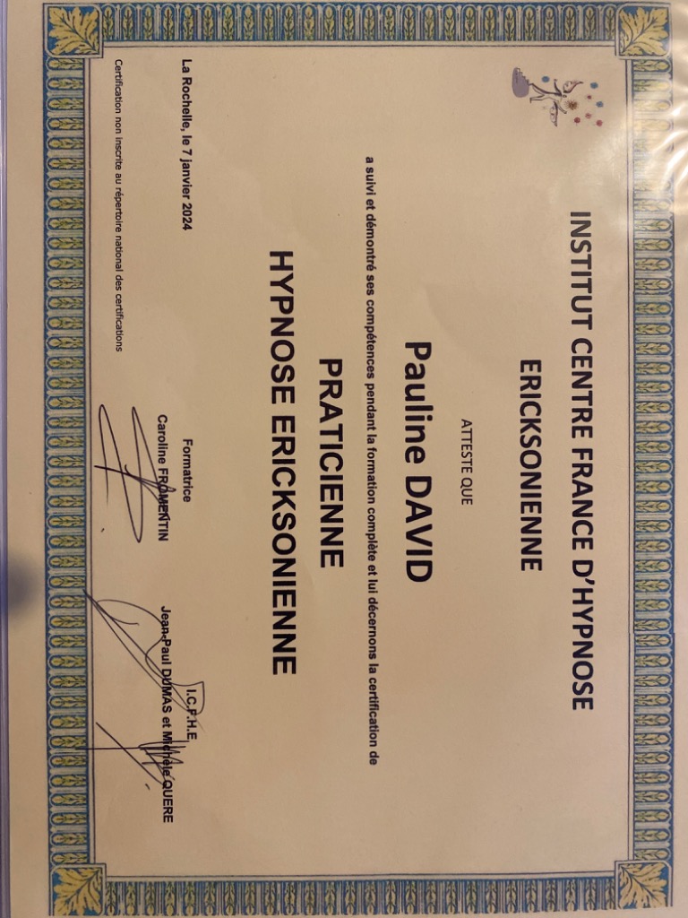 photo diplome Pauline David Hypnothérapeute 