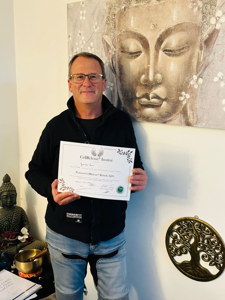 photo diplome Jean-Marc FANON