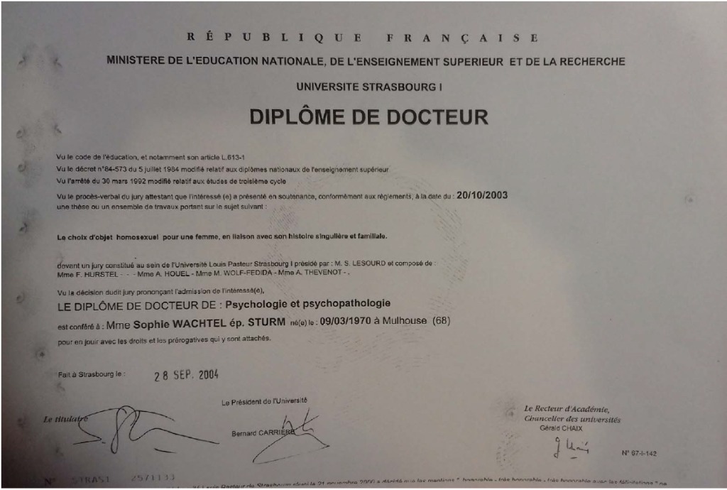 photo diplome Dr Sophie WACHTEL