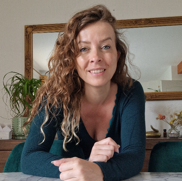 Paméla MARIETTE PRATICIENNNE