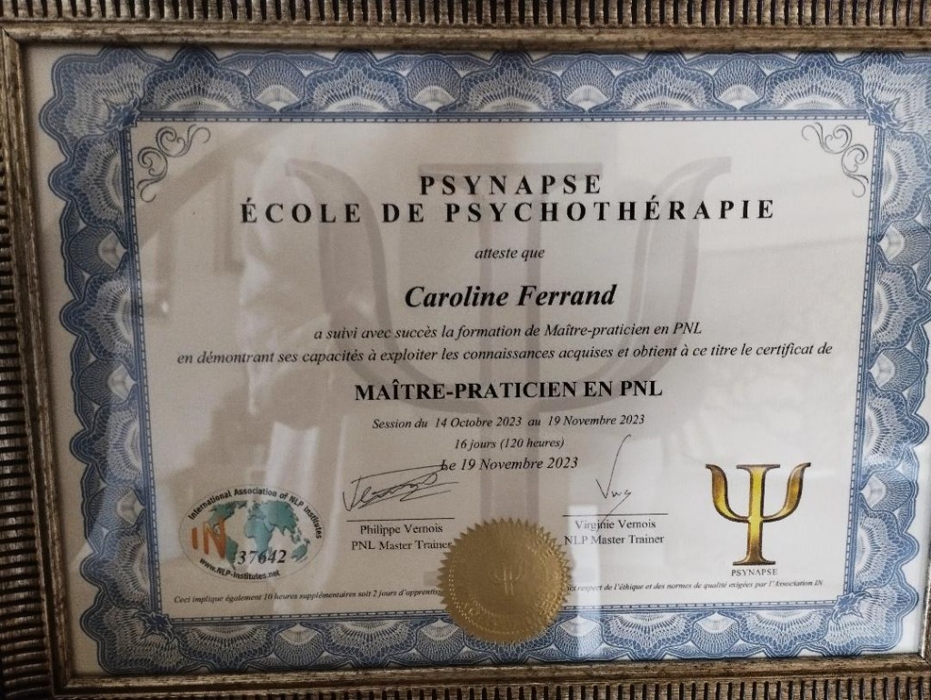 photo diplome Caroline FERRAND