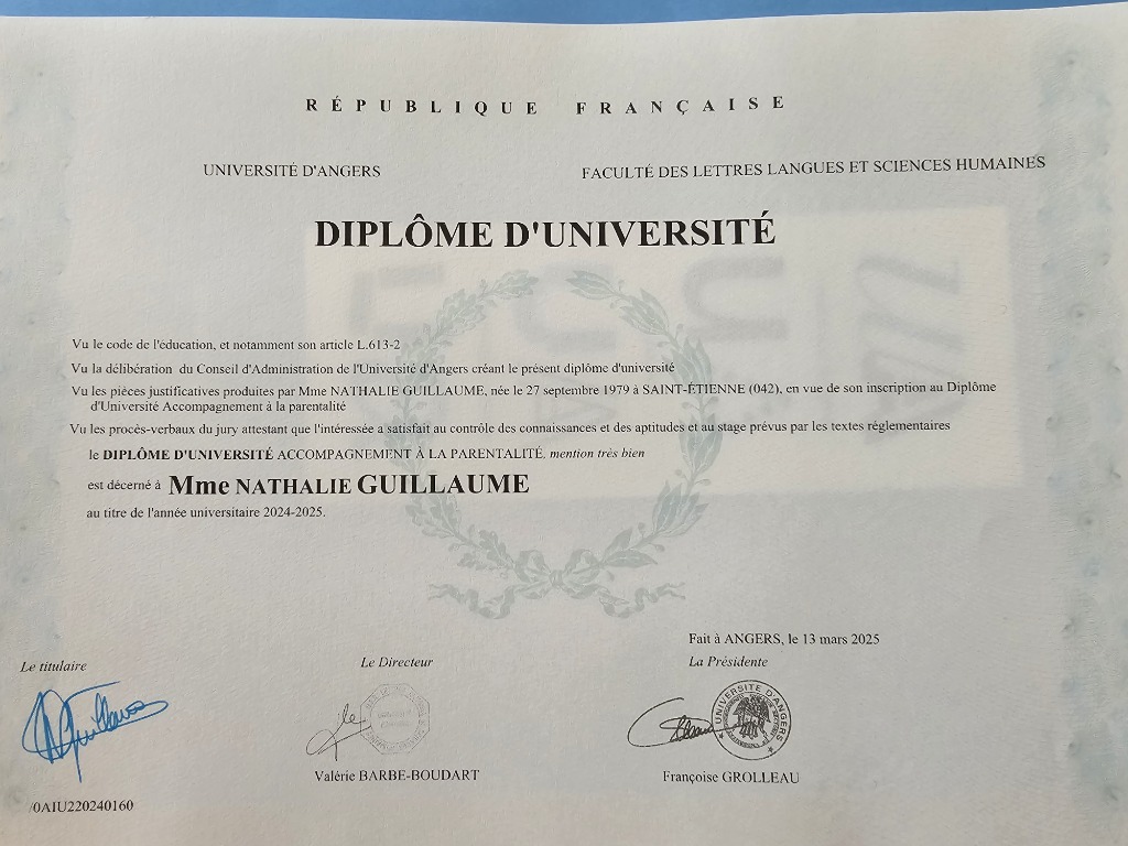 photo diplome PARENTSVIE Nathalie BEAL-GUILLAUME