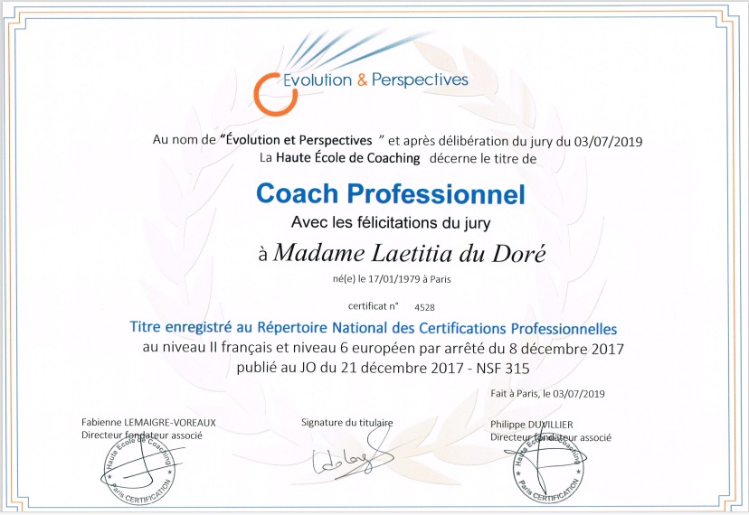 photo diplome Laetitia du Doré