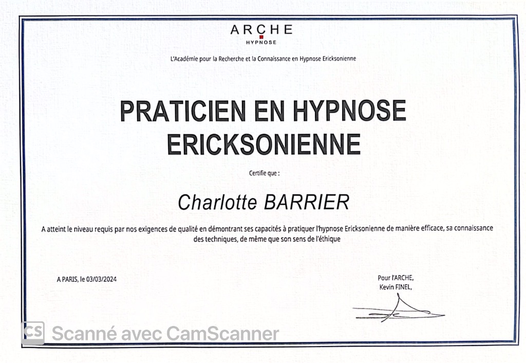 photo diplome Charlotte Barrier