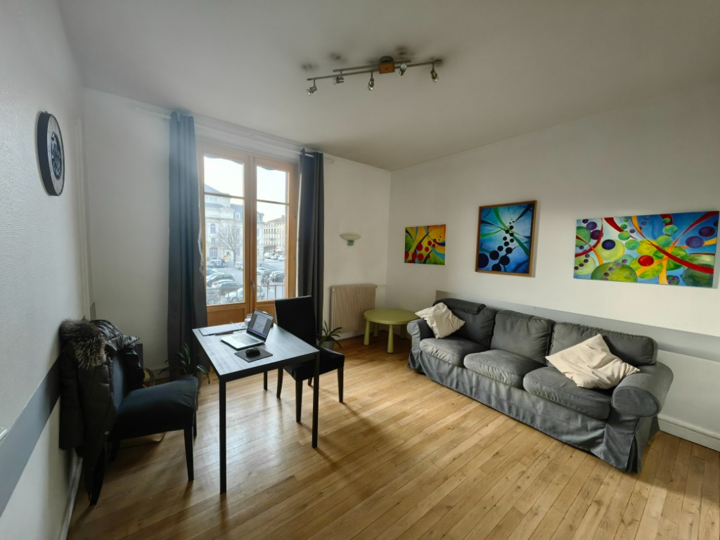 photo cabinet Elena Frevol