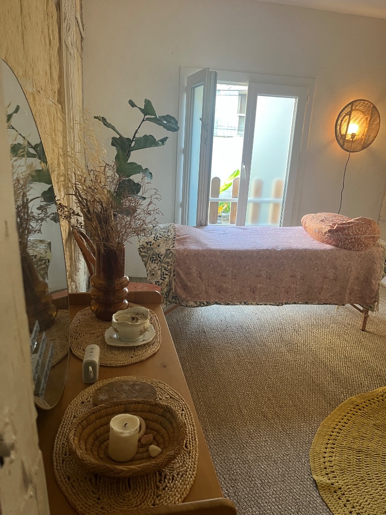 photo cabinet L’oiseau fait son nid doula 