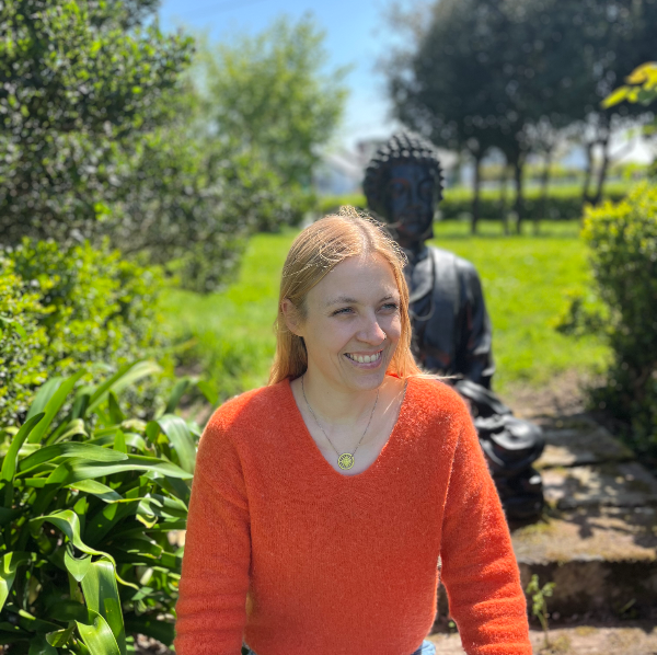 Amandine OM’YSTIC Energéticienne et Médium