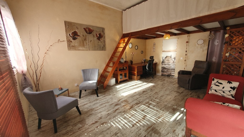 photo cabinet Geneviève LAURI