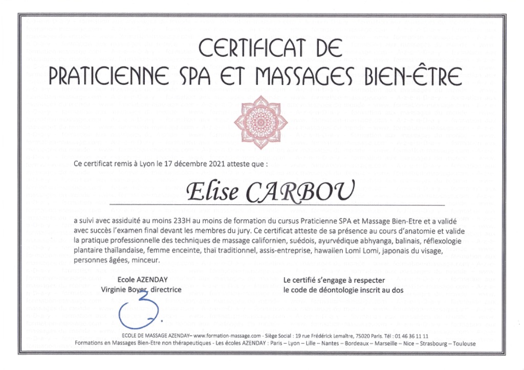 photo diplome Élise Carbou