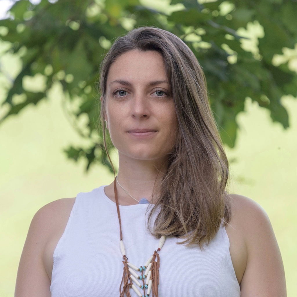 photo portrait Élise Carbou