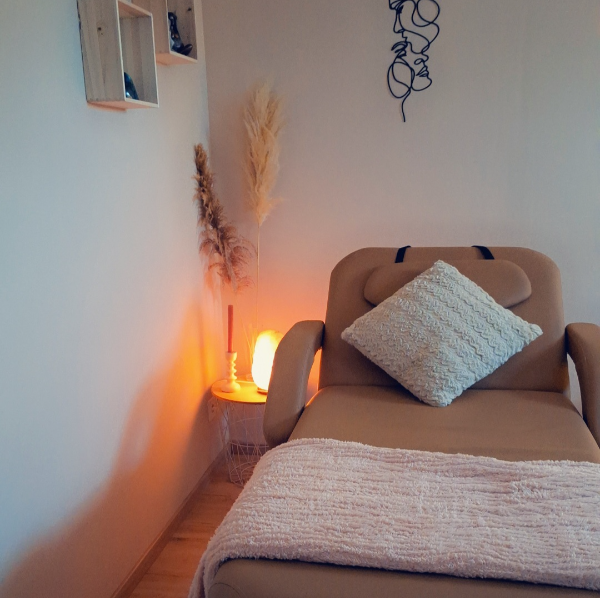 Un Jour Pour Naître • Chloé Freismuth 