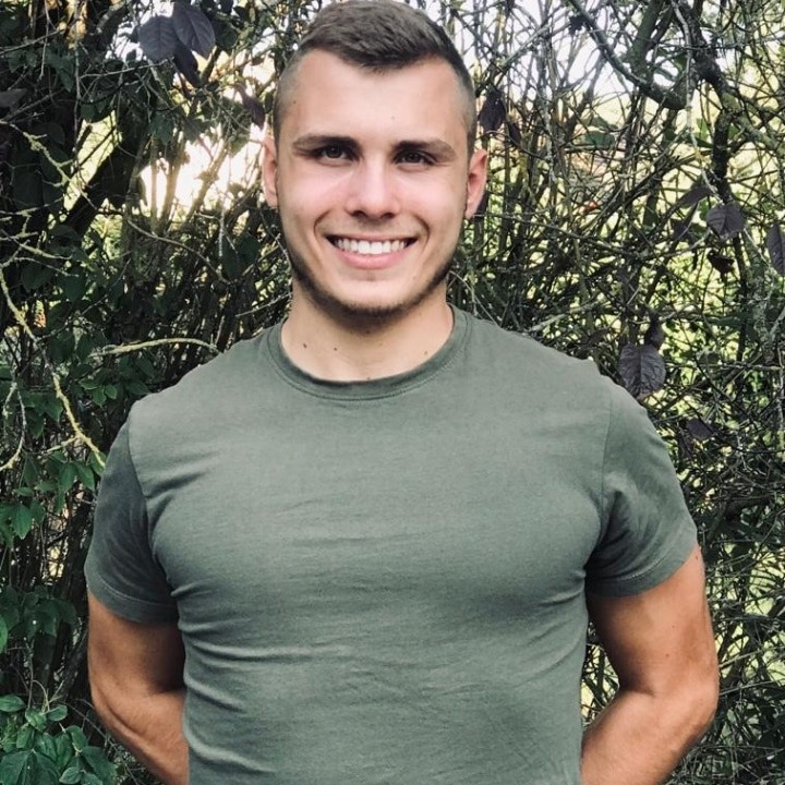 photo portrait Hugo votre Coach sportif