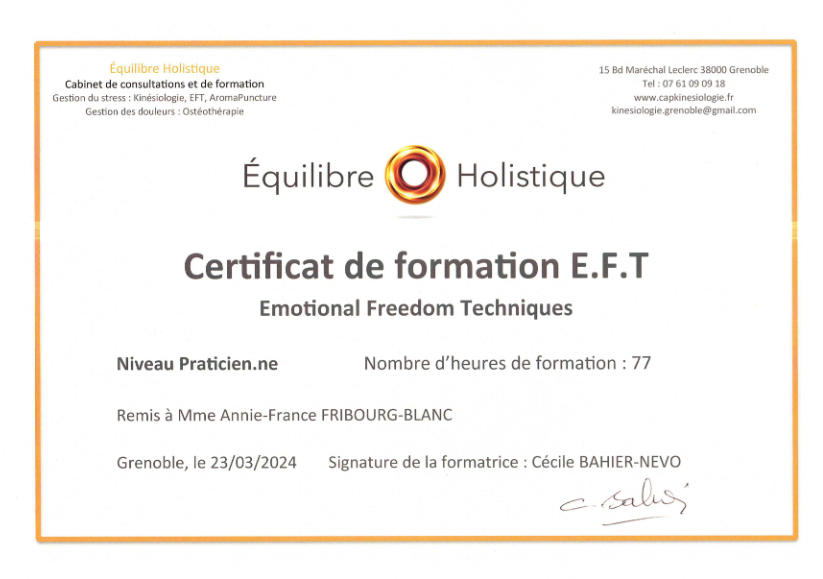 photo diplome Annie-France Fribourg-Blanc