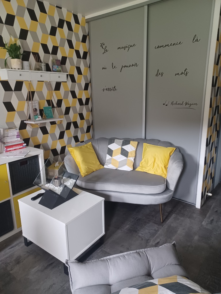 photo cabinet Les Pipe-Lettes (Sophie Tsaoussidis)