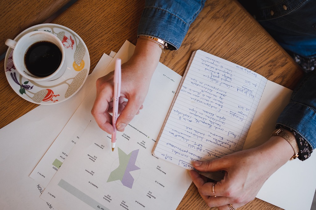 photo activite Claire LAPEYRONIE