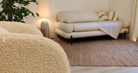 photo cabinet Claire LAPEYRONIE