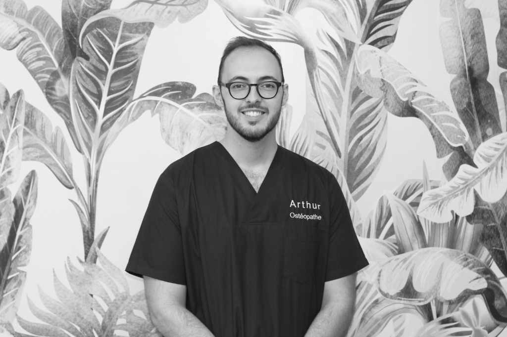 photo portrait Arthur HAKEM Ostéopathe Rognac