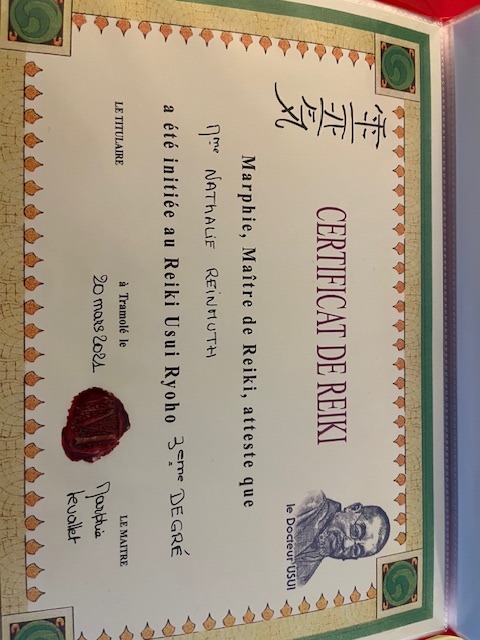 photo diplome Nathalie Reinmuth Reiki_Libre_