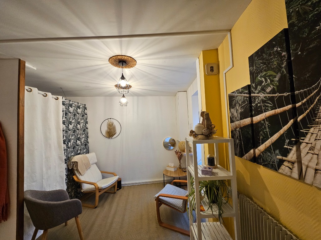 photo cabinet Laure FAVARD