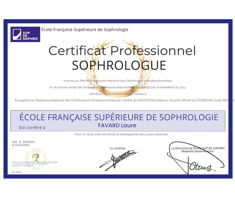 photo diplome Laure FAVARD