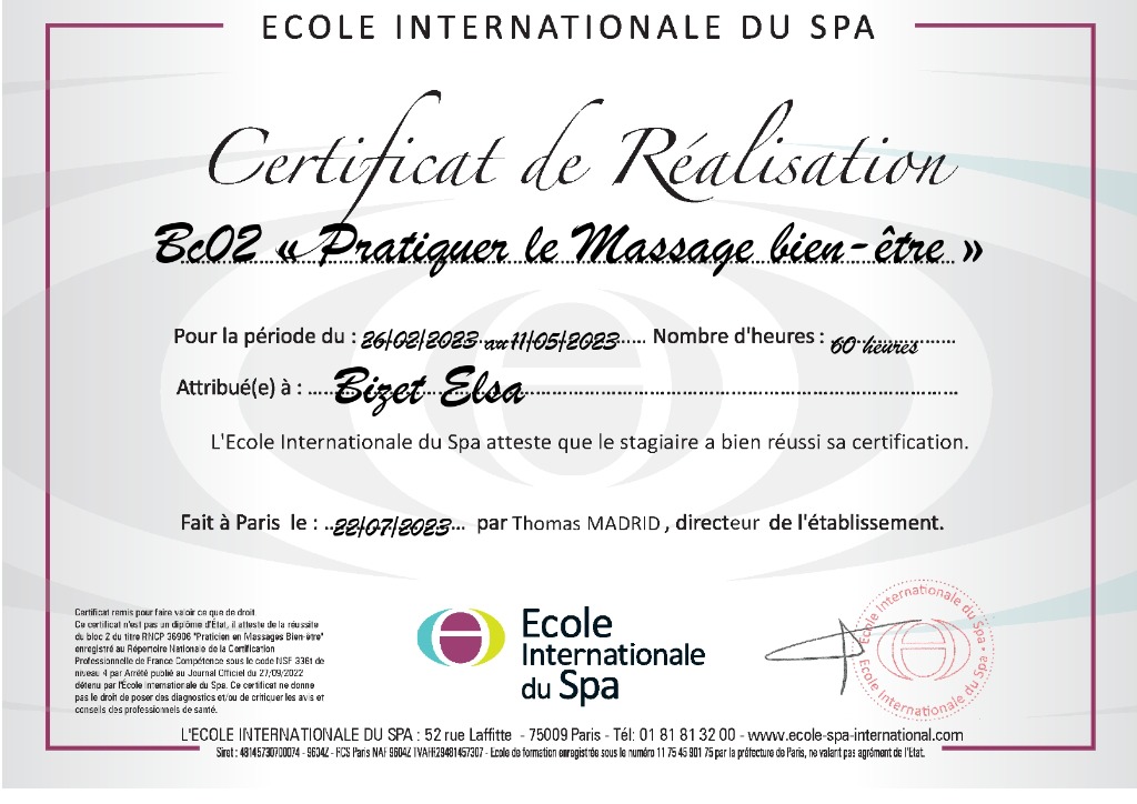 photo diplome Elsa Bizet - Panacée Massage