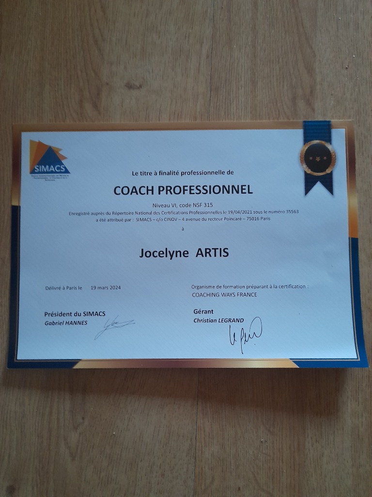 photo diplome Jocelyne Artis
