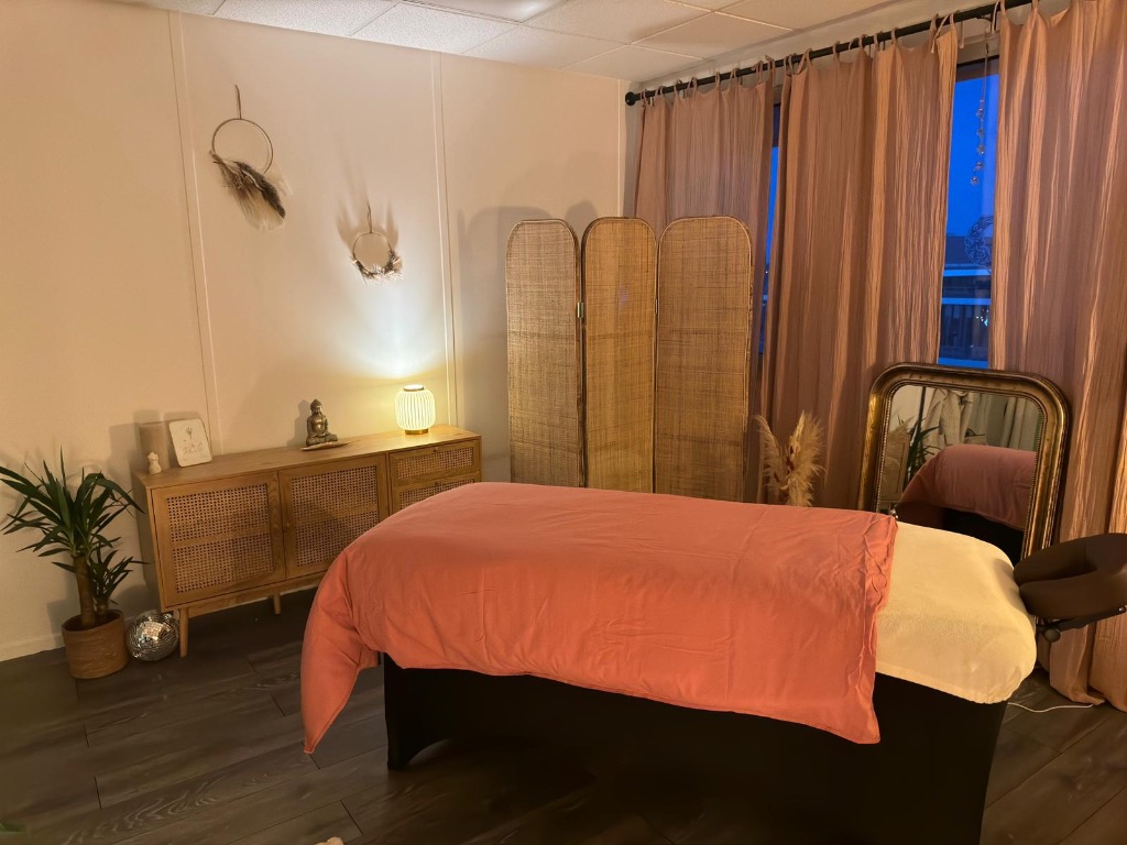 photo cabinet Claire Khaldi - Shanti Grateful