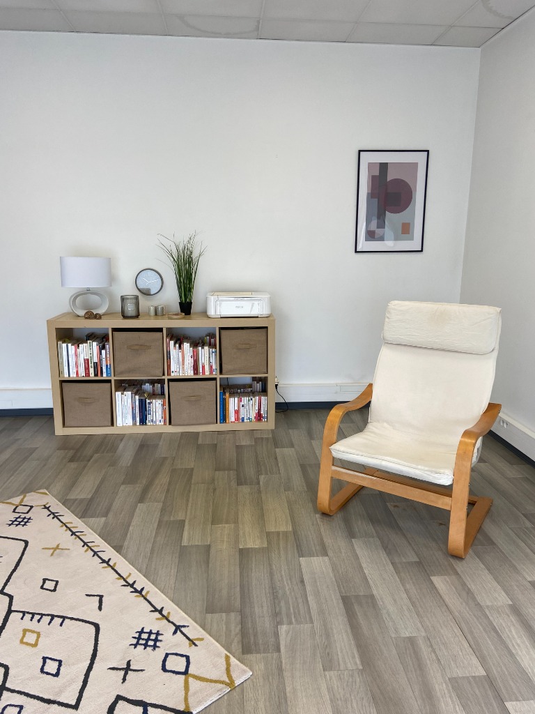 photo cabinet Olivier  PHEGNON