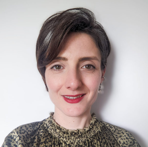 Laura Cusset - Poppins Family