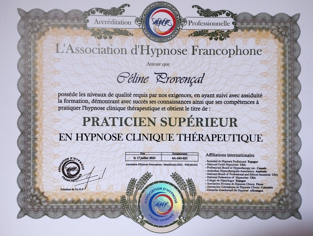 photo diplome Céline Provençal