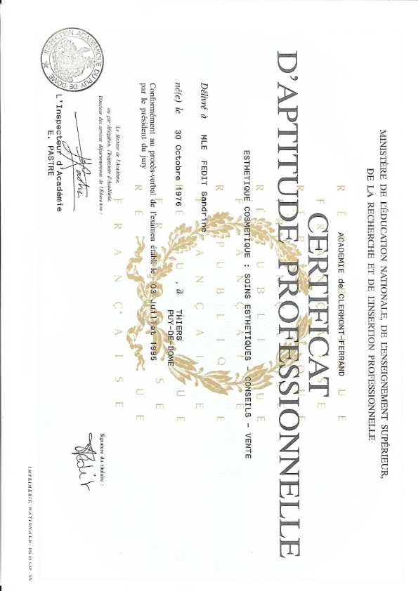 photo diplome Le Temps Des Mains Sages