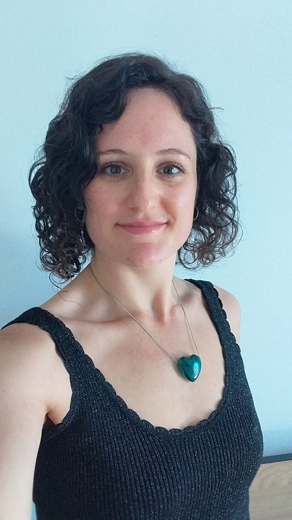 photo portrait Laura Néron - L’éveil de la fleur lumineuse