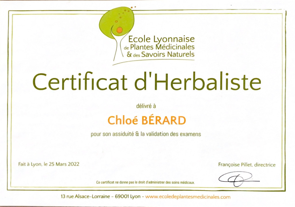 photo diplome Chloé LEGER - Saman Phyto