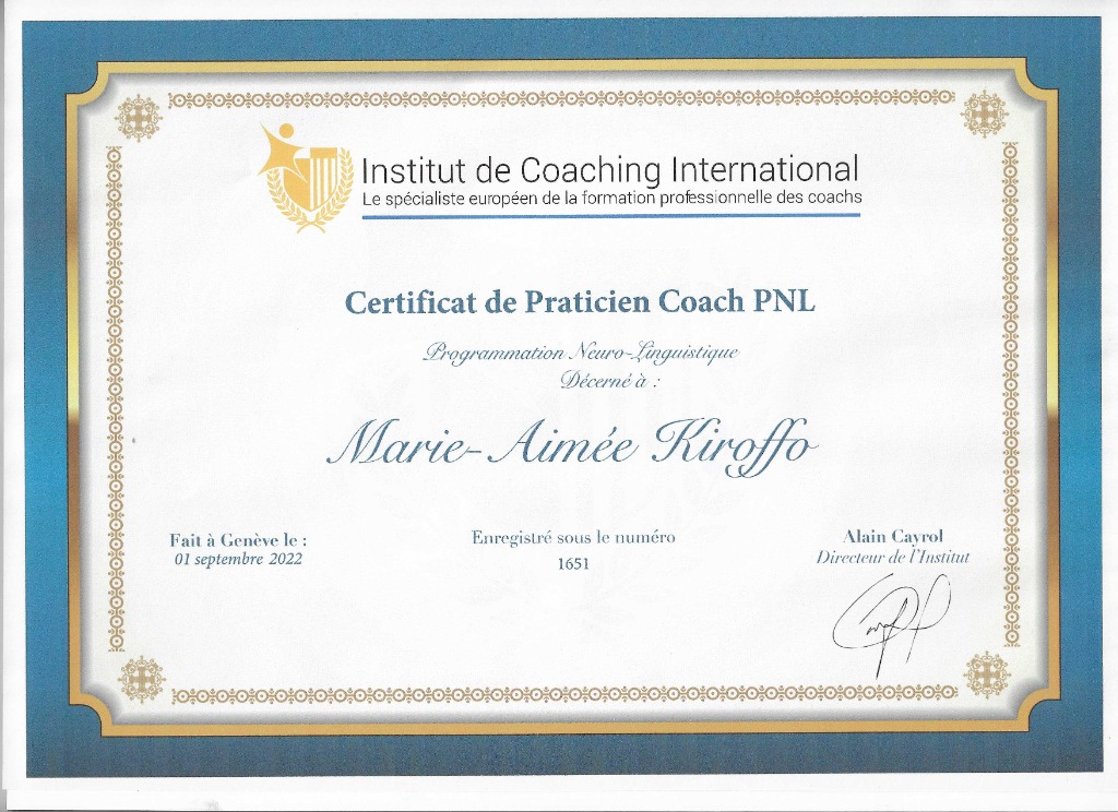 photo diplome Marie-Aimée Kiroffo