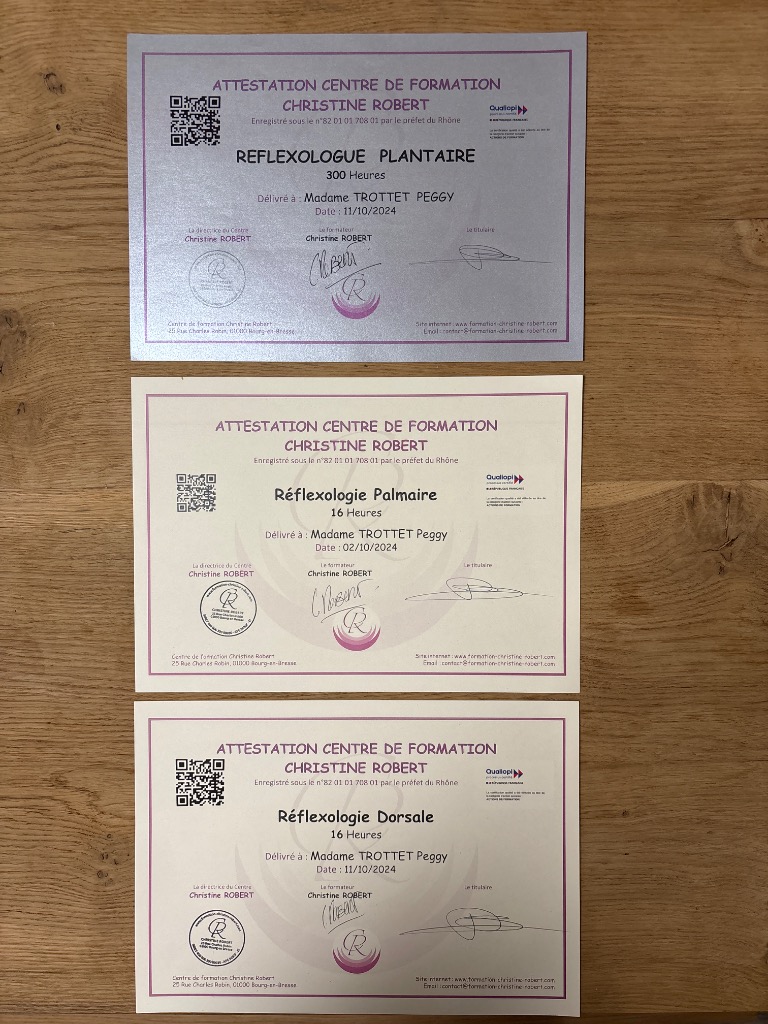 photo diplome Peggy réflexologie 