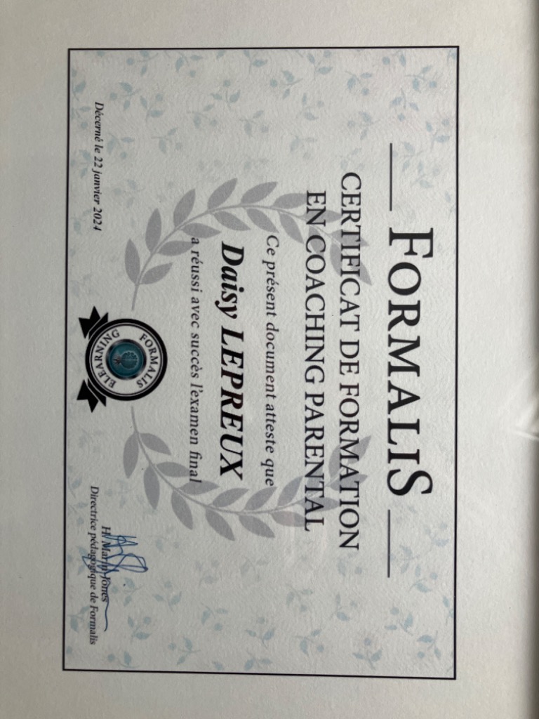 photo diplome LienFamiLié Coaching parental