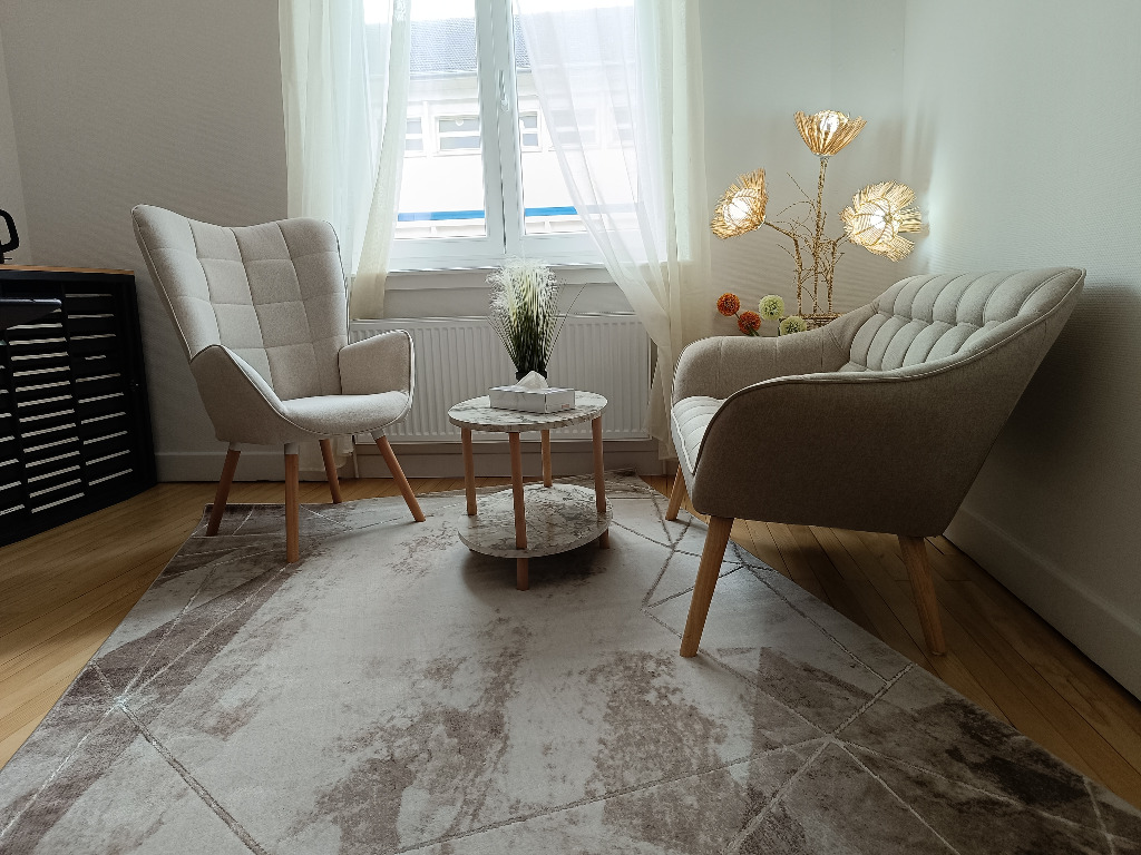 photo cabinet Cécile LITIQUE