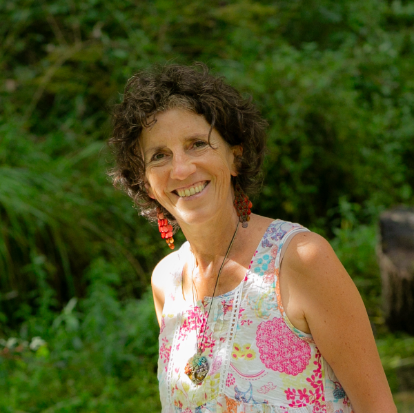 Claire Parisse Karma thérapeute