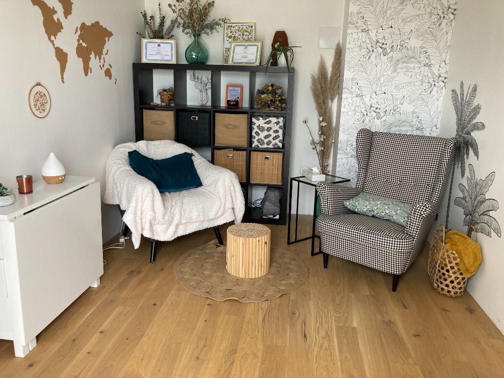 photo cabinet Kim fabiola