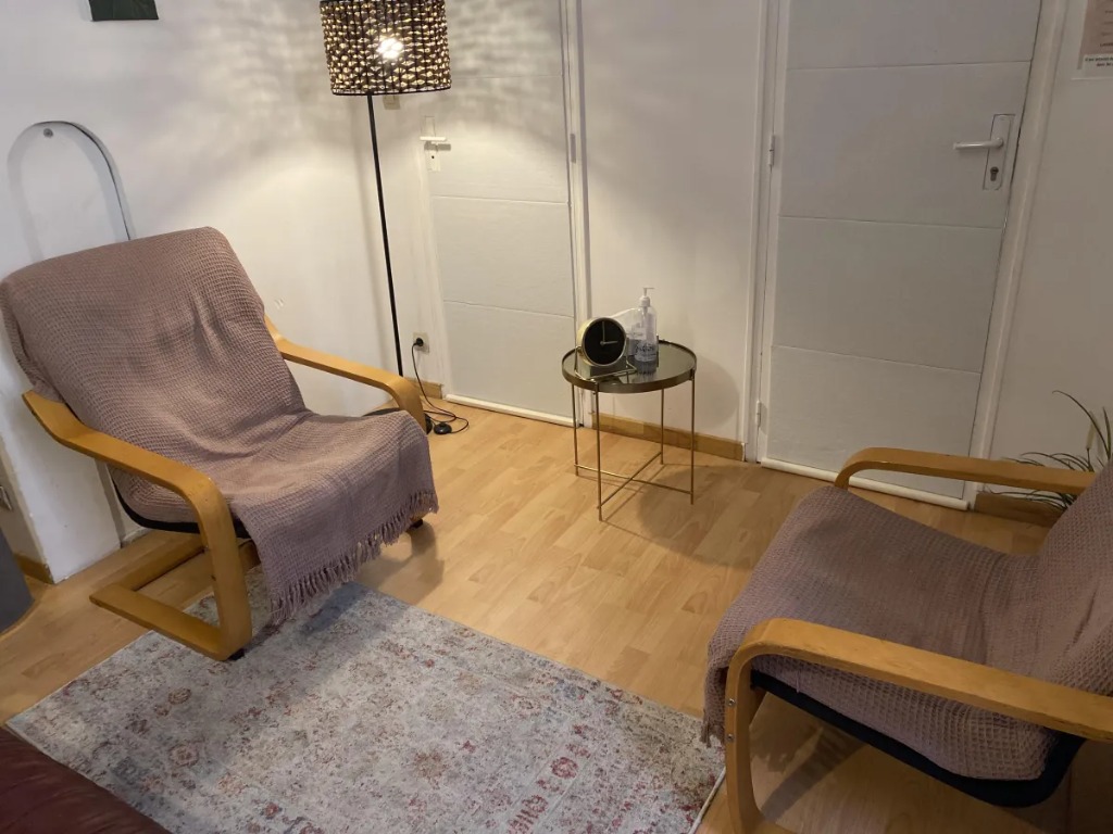 photo cabinet Adrien Bartolomei