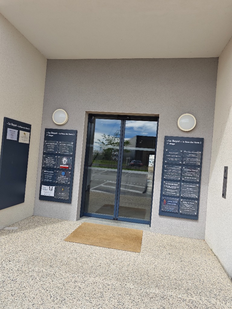 photo cabinet Hadjira Benrahho Maitre Praticienne Hypnose & PNL