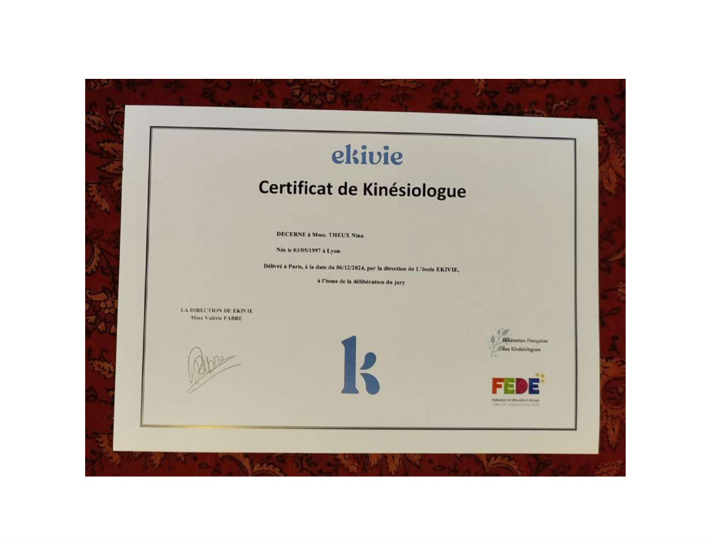 photo diplome Nina BONNIN-THEUX