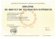 photo diplome Clara Estebe Juarez